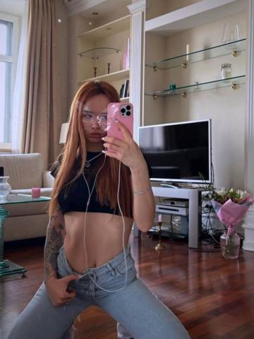 Моника фото 3